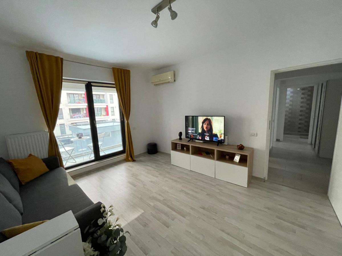 Pearl Luxury Apartment Near Presidential Palace Бухарест Екстер'єр фото